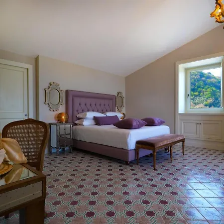 Modern & Private In Unique Location, Pool And Sunset Terrace סורנטו