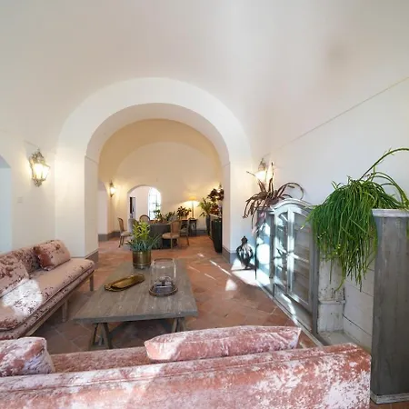 Modern & Private In Unique Location, Pool And Sunset Terrace וילה