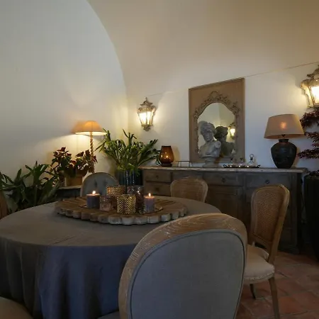 Modern & Private In Unique Location, Pool And Sunset Terrace סורנטו