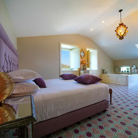 Modern & Private In Unique Location, Pool And Sunset Terrace וילה *