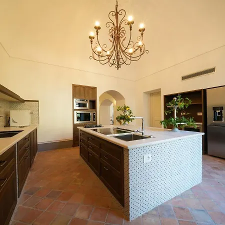 Modern & Private In Unique Location, Pool And Sunset Terrace וילה סורנטו